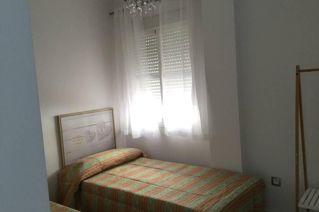 Ferienwohnung Duplex Muy Cerca De La Playa Y Del Centro Tarifa Exterior foto